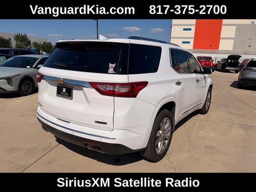 Summit White 2018 Chevrolet Traverse Premier