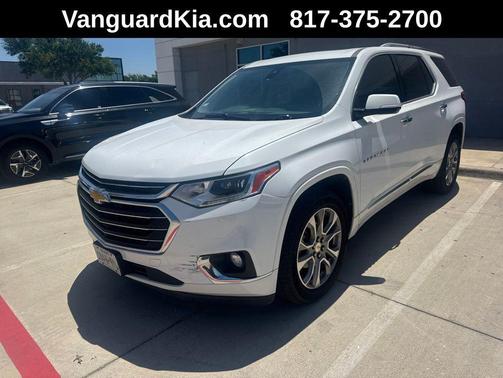 Summit White 2018 Chevrolet Traverse Premier