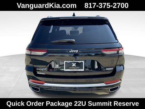 2022 Jeep Grand Cherokee Summit