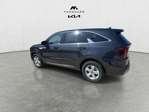 2025 Kia Sorento LX