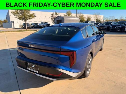 2025 Kia K4 LXS