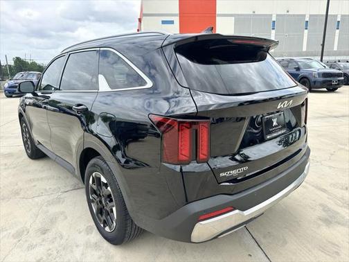 2024 Kia Sorento S