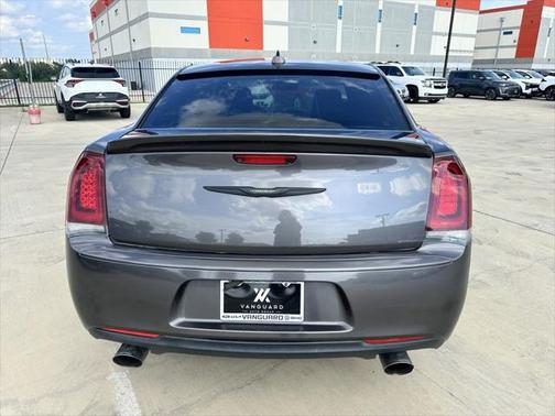 2018 Chrysler 300 S