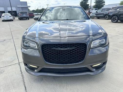 2018 Chrysler 300 S