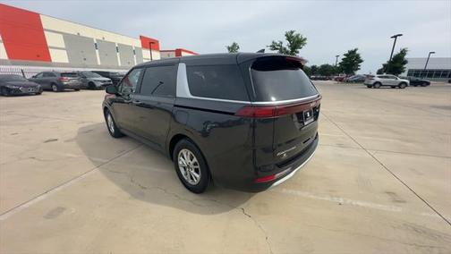 2022 Kia Carnival LXS