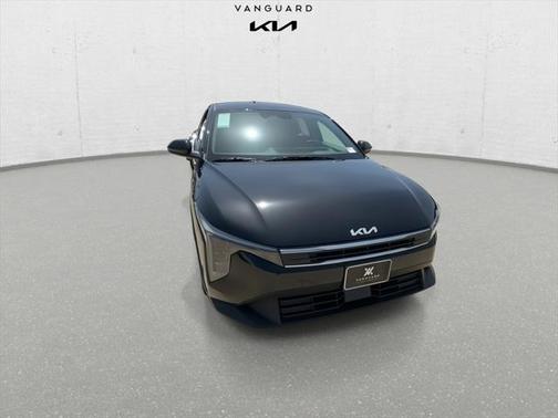2025 Kia K4 LX