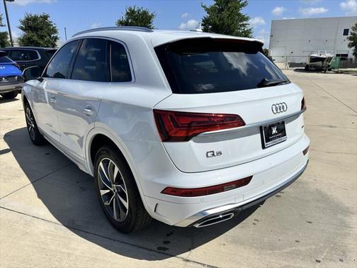 2022 Audi Q5 45 S line Premium