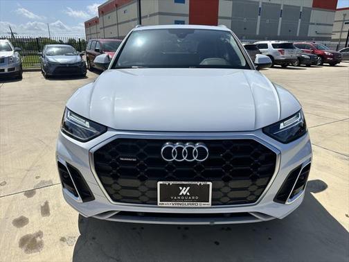 2022 Audi Q5 45 S line Premium