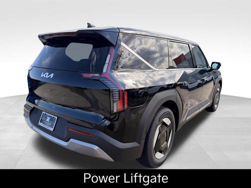 2026 Kia EV9 Light Long Range