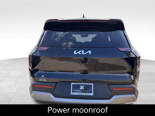 2026 Kia EV9 Light Long Range