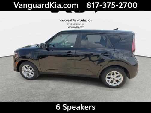 Fusion Black 2025 Kia Soul LX