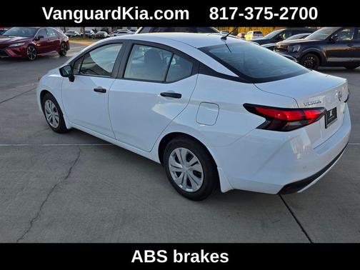 2024 Nissan Versa 1.6 S