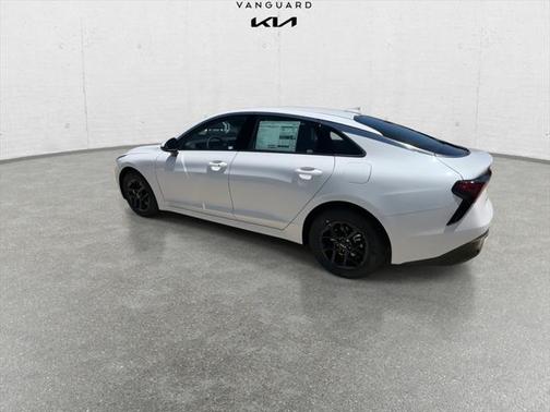 2026 Kia K5 LXS