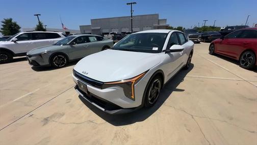2025 Kia K4 EX