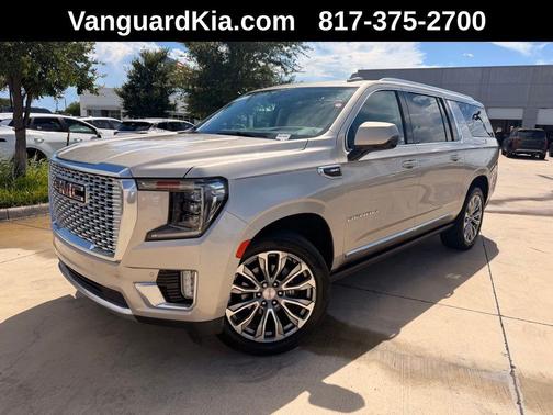Pearl Beige Metallic 2022 GMC Yukon XL Denali