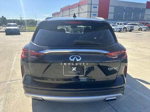 2020 INFINITI QX50 LUXE