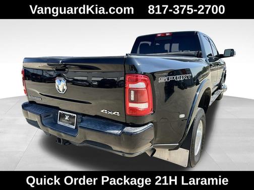 2019 RAM 3500 Laramie Crew Cab 4x4 8' Box