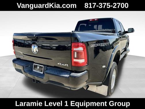 2019 RAM 3500 Laramie Crew Cab 4x4 8' Box