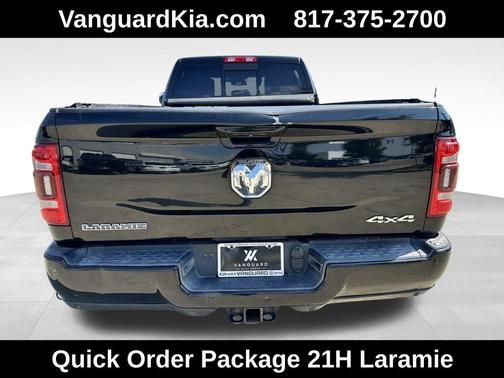 2019 RAM 3500 Laramie Crew Cab 4x4 8' Box