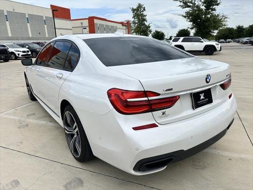 2016 BMW 750 i xDrive