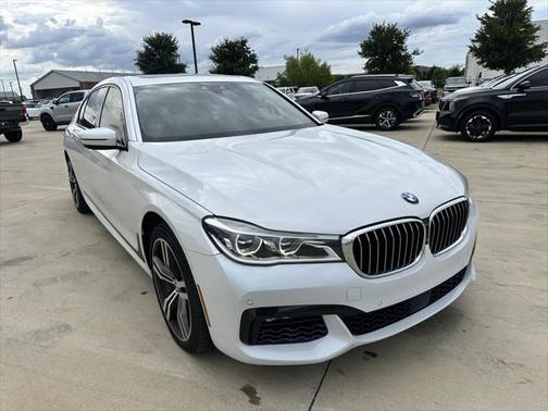 2016 BMW 750 i xDrive