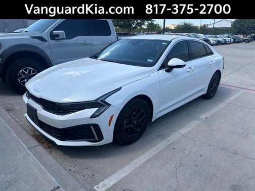 Snow White Pearl 2025 Kia K5 LXS