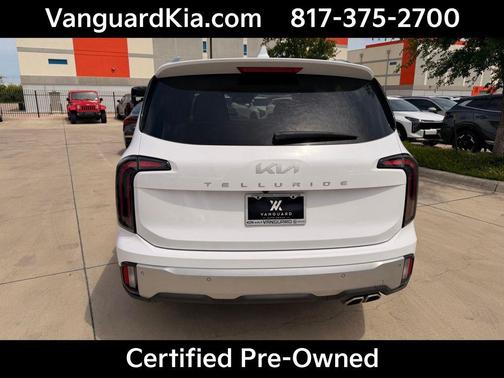 Glacial White Pearl 2024 Kia Telluride SX