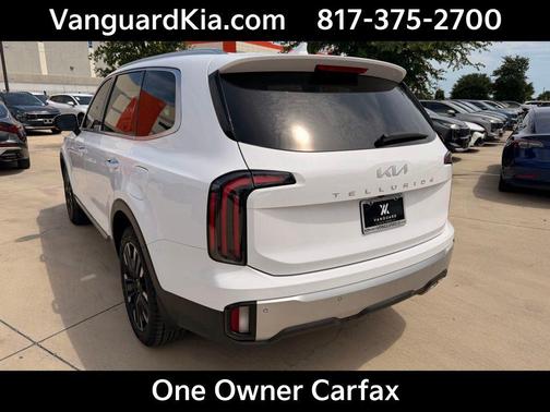 Glacial White Pearl 2024 Kia Telluride SX