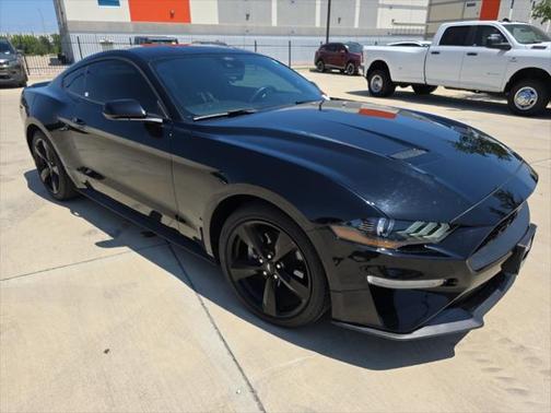 2022 Ford Mustang EcoBoost