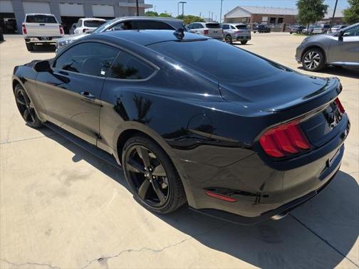 2022 Ford Mustang EcoBoost