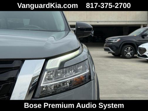Solid Gray/Super Black 2023 Nissan Pathfinder Platinum 4WD