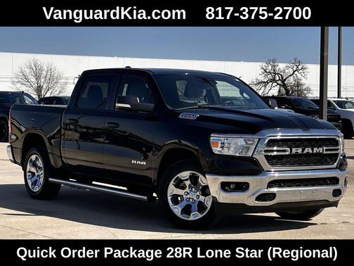 Diamond Black Crystal Pearlcoat 2022 RAM 1500 Big Horn/Lone Star