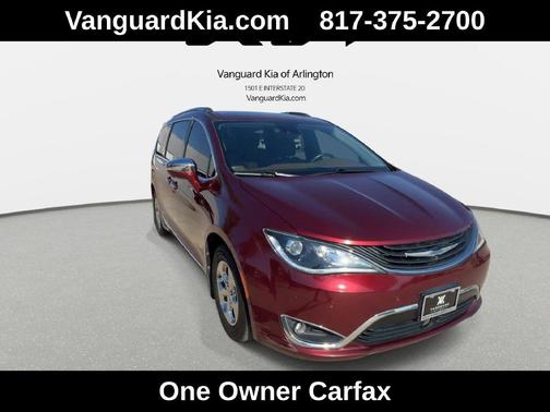 Velvet Red Pearlcoat 2018 Chrysler Pacifica Hybrid Limited