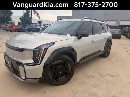 Ivory Silver 2024 Kia EV9 GT-Line