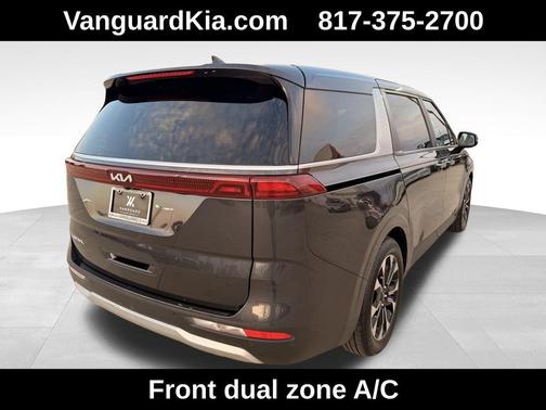 2024 Kia Carnival EX
