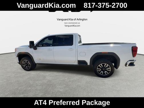 Summit White 2023 GMC Sierra 2500 AT4