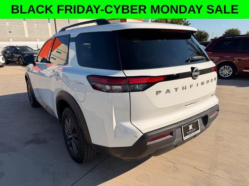 2024 Nissan Pathfinder SV FWD