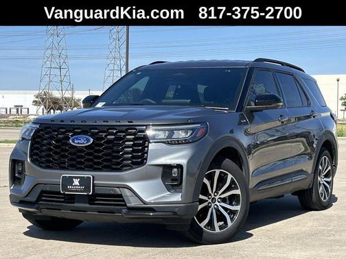 CARBONIZED GRAY METALLIC 2025 Ford Explorer ST-Line