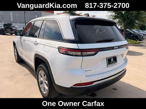Bright White Clearcoat 2023 Jeep Grand Cherokee Limited