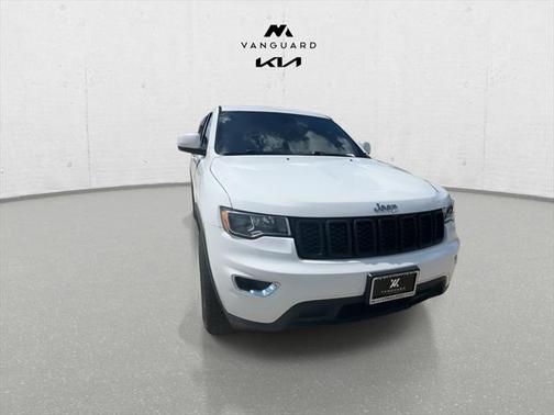 2020 Jeep Grand Cherokee Laredo