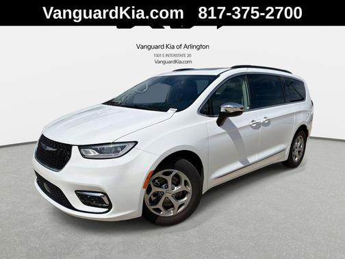 Bright White Clearcoat 2023 Chrysler Pacifica Limited