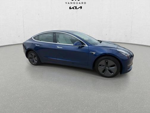 2019 Tesla Model 3 Mid Range