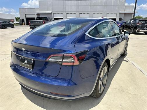 2019 Tesla Model 3 Mid Range
