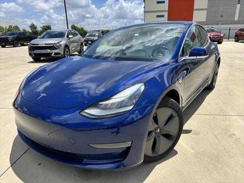 2019 Tesla Model 3 Mid Range