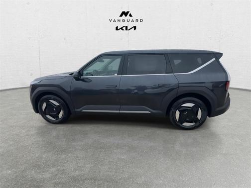2026 Kia EV9 Light Short Range