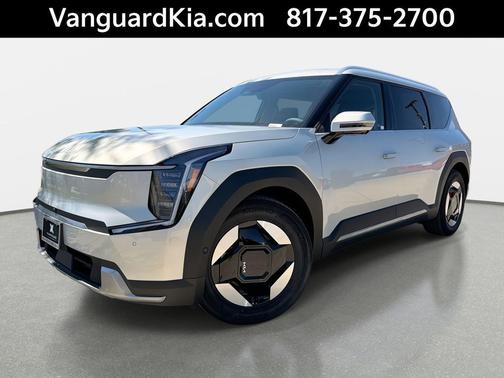 Ivory Silver 2026 Kia EV9 Wind