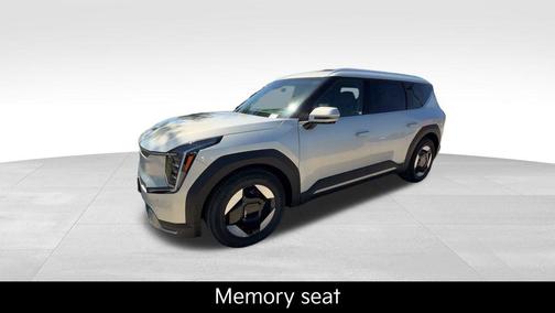 Ivory Silver 2026 Kia EV9 Wind
