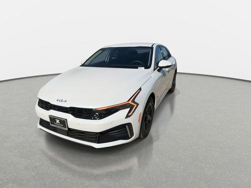 Snow White Pearl 2026 Kia K5 LXS FWD