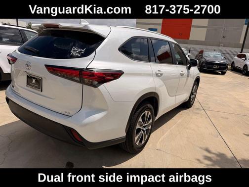 Wind Chill Pearl 2023 Toyota Highlander XLE