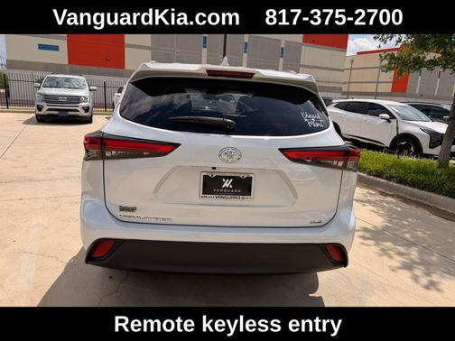 Wind Chill Pearl 2023 Toyota Highlander XLE